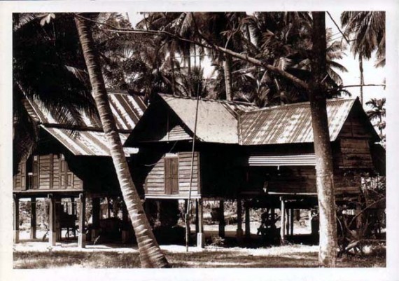 sp01620-20kampung20house.jpg